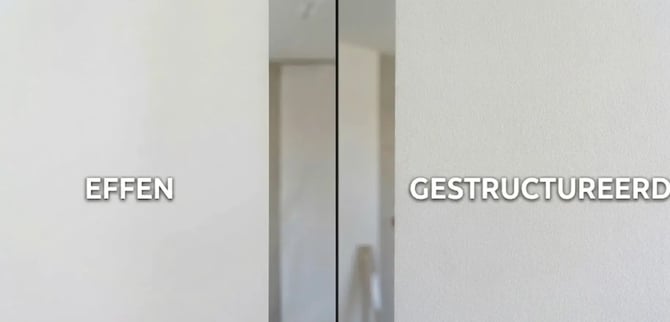 Vergelijking tussen effen vliesbehang en gestructureerd vliesbehang.